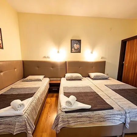Apartment Yalta Goldstrand