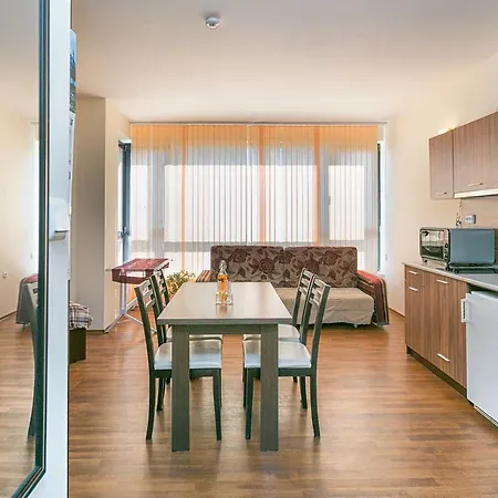 Yalta Apartment Goldstrand